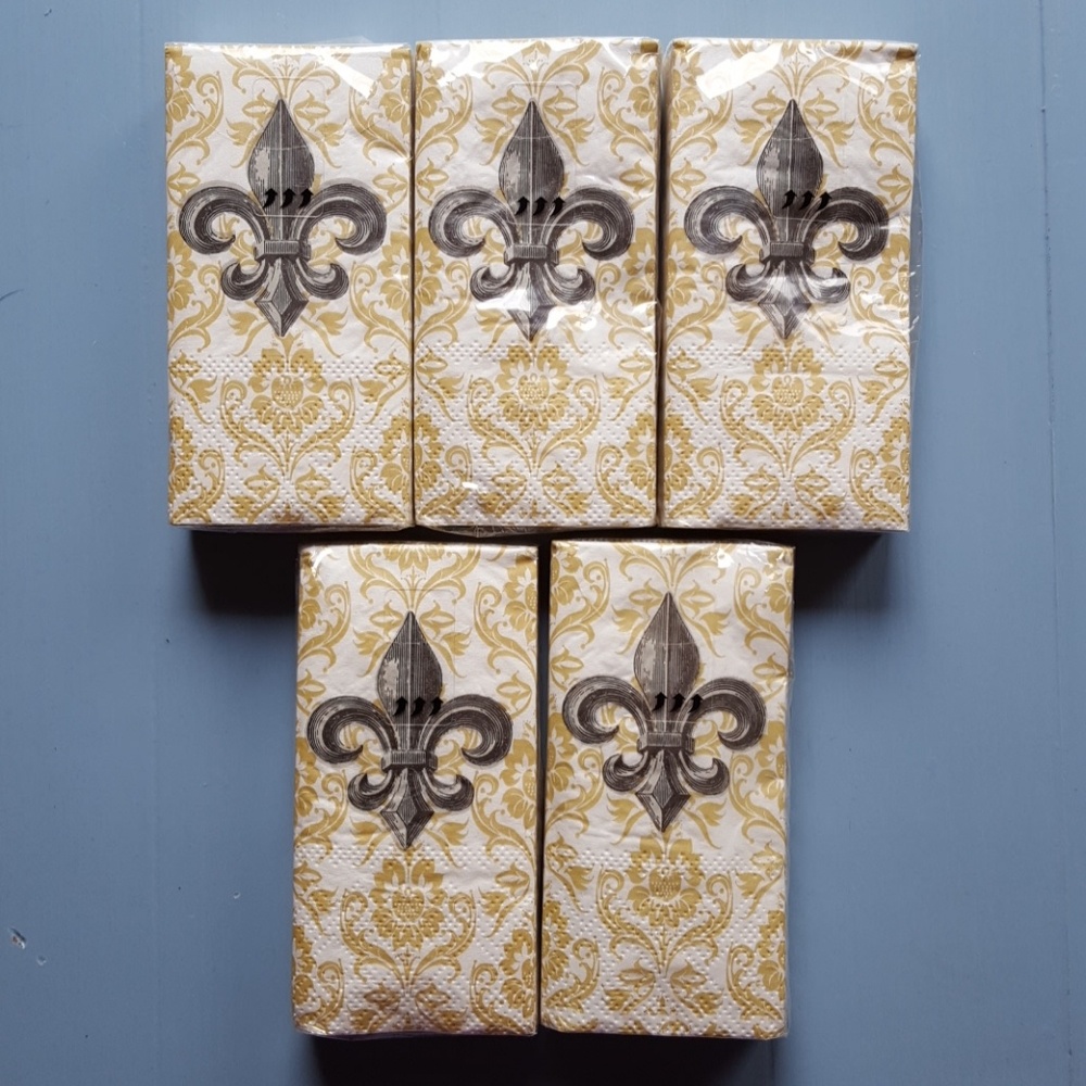Fluer De Lis Tissue packs